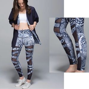 Lululemon Wanderlust Highest Times Tech Mesh Winged Mosaic White Naval Blue Sz 2